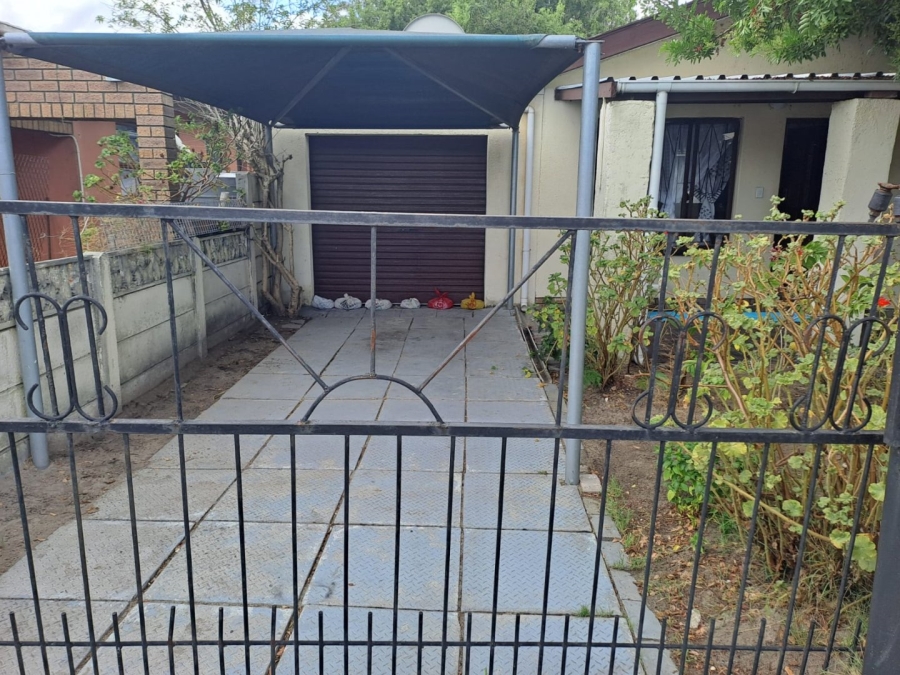 2 Bedroom Property for Sale in Heather Park Western Cape